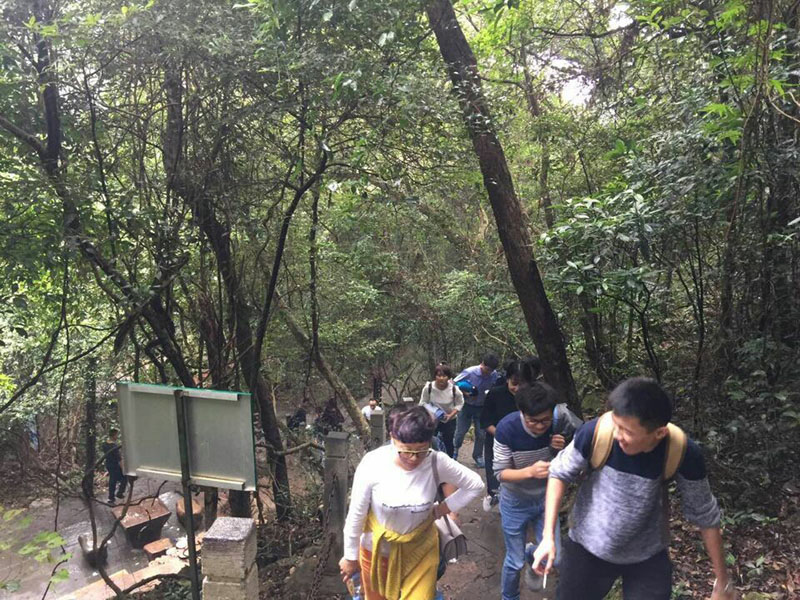 佳永“毅路有你，温暖相伴”徒步活动