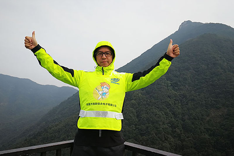 12-1F321155Z7.jpg