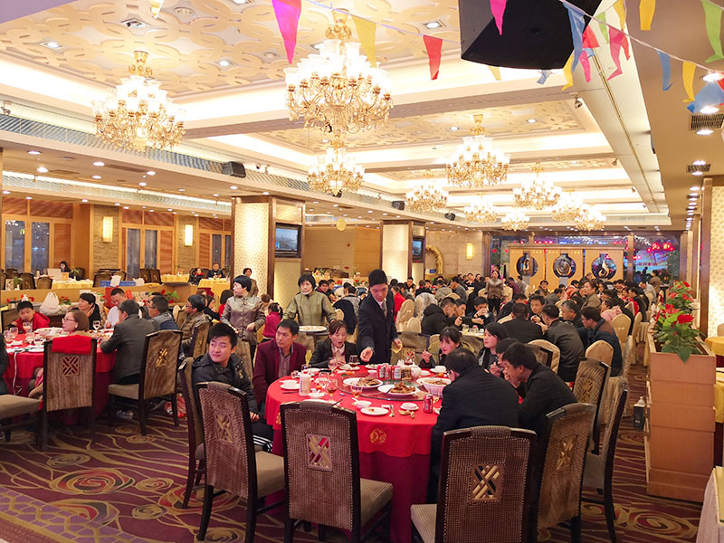 12-1P2051F200.jpg