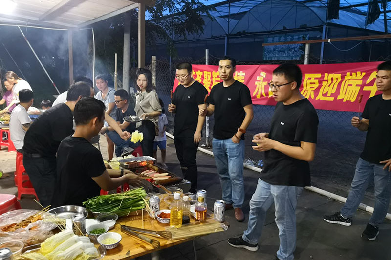 12-1Z611111219.jpg