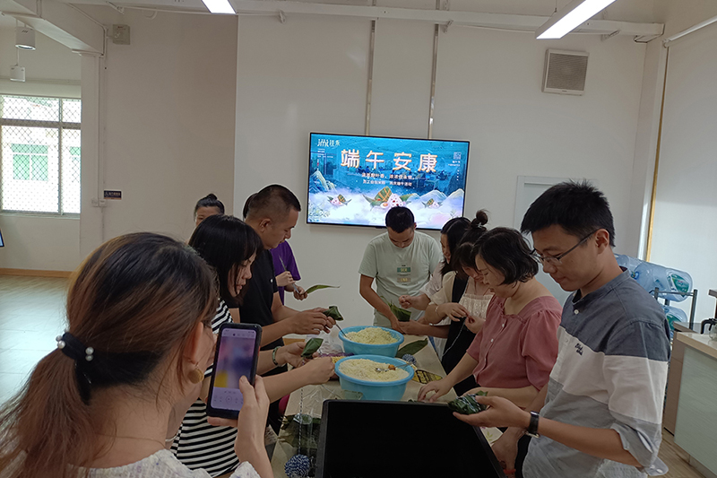 12-210615092R9.jpg