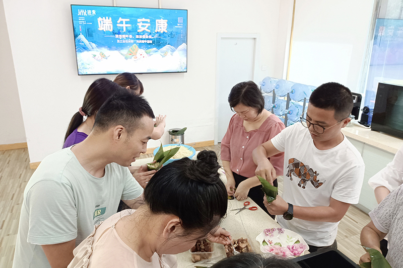 12-210615092R5.jpg