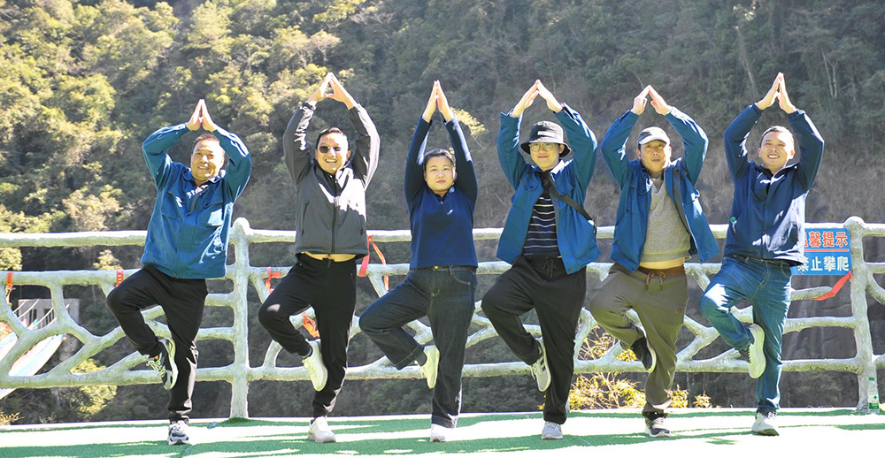 旅游01.jpg